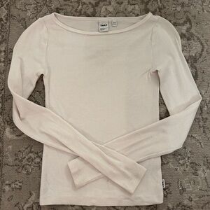 Aritzia Cream Long Sleeve Tee